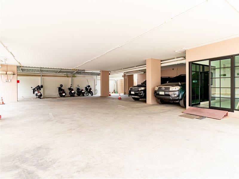Be Wish Residence Bangkok Esterno foto