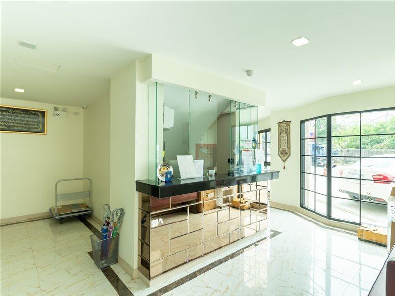 Be Wish Residence Bangkok Esterno foto